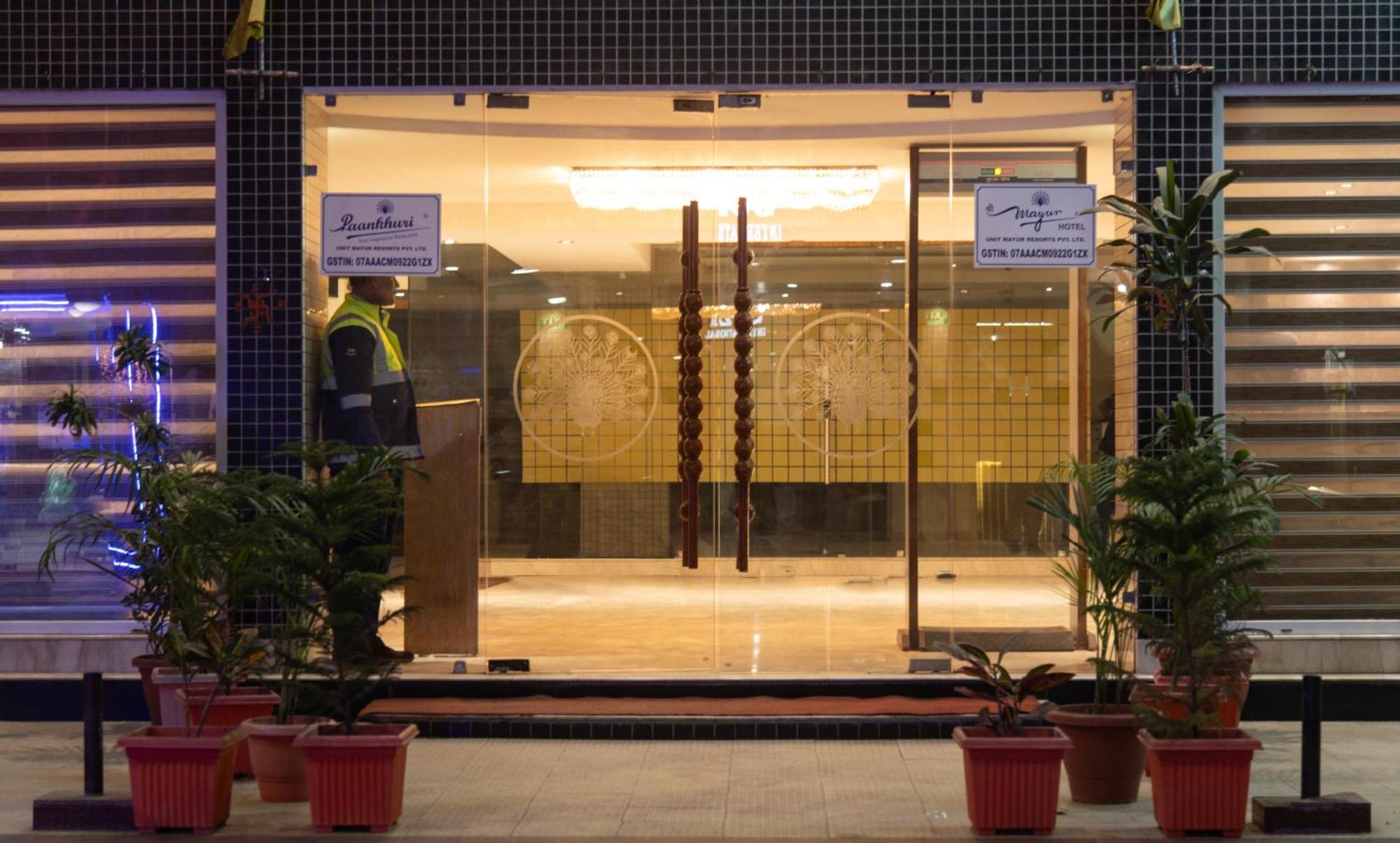 Mayur Hotel Neu-Delhi Exterior foto